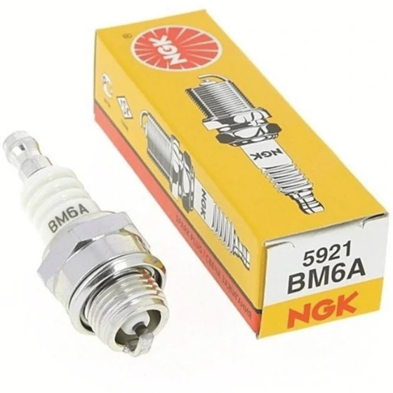 شمع NGK مدل BM6A مناسب موتور سیکلت و اره بنزینی